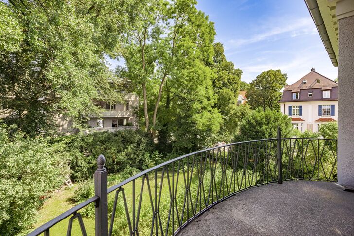 Balkon mit Gartenblick
