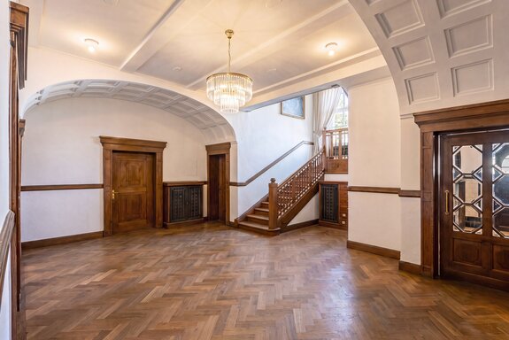 Historische Eingangshalle