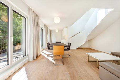 Neuwertige 2-Zimmer-Dachterrassen-Wohnung mit stylischer Ausstattung in Isarnähe