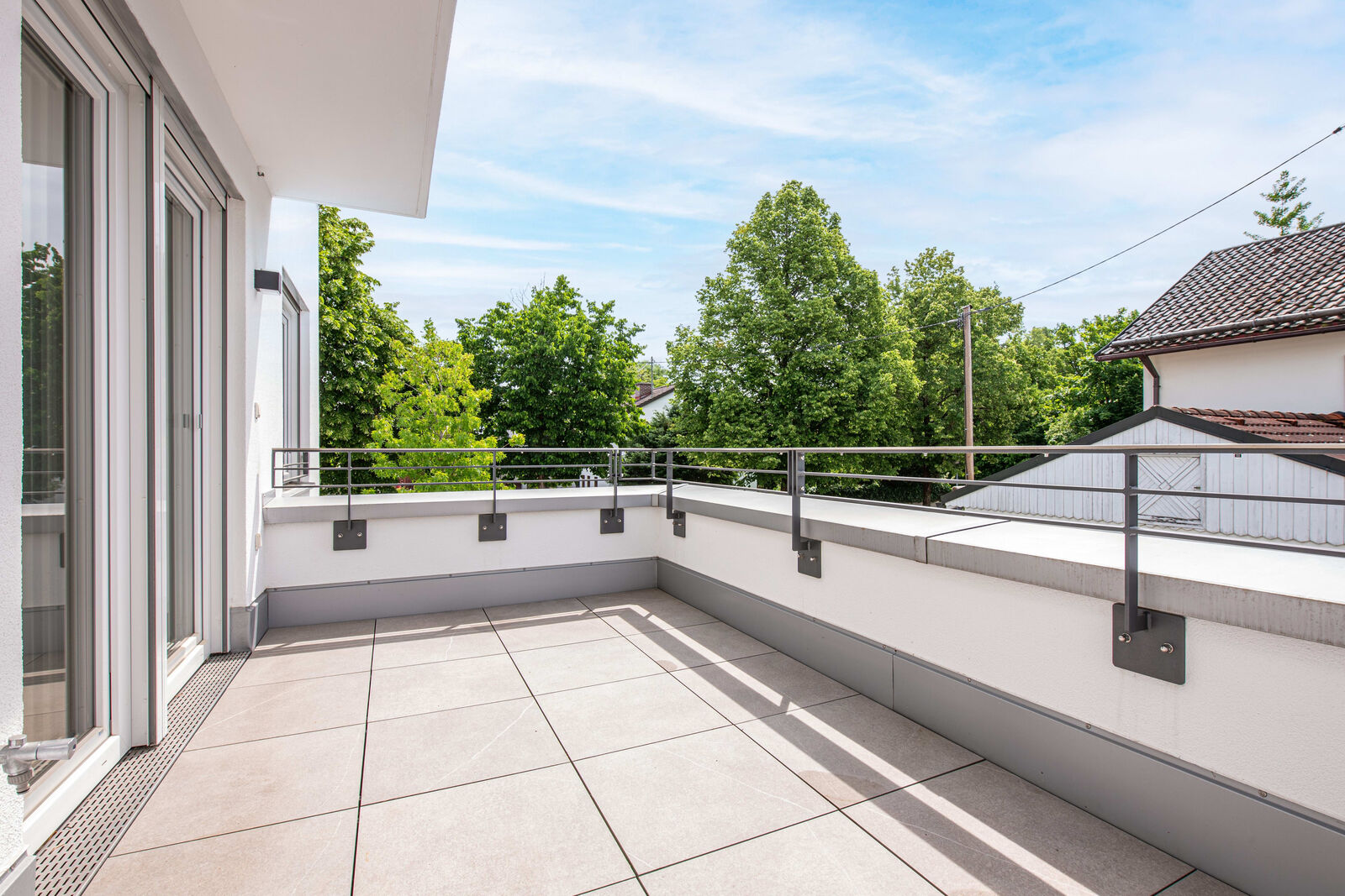 Zwei Terrassen in Süd- und Nordausrichtung
