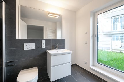 Großzügiges Tageslicht-Bad