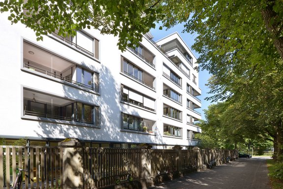 Ruhig gelegene Mehrfamilienanlage