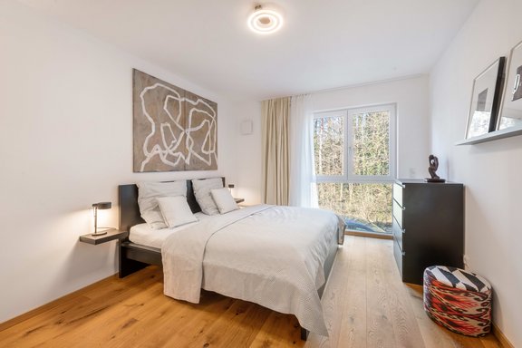 Schlafzimmer mit Blick zum Kapuzinerhölzl