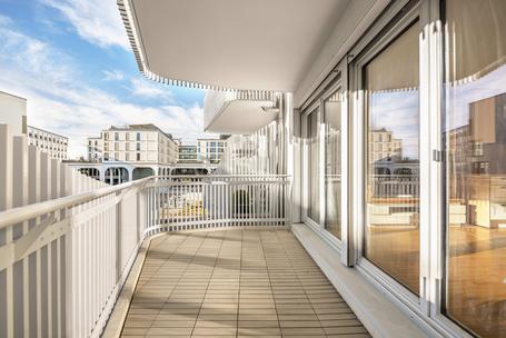 As good as new 3 room apartment with south balcony