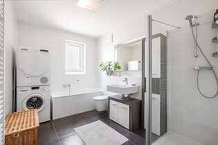 Spacious, bright bathroom