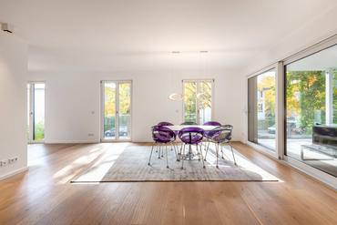 Neuwertige 4- bis 5-Zimmer-Wohnung mit exklusiver Ausstattung in eleganter Stadtvilla von 2017