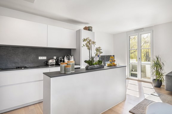 Cleane Marken-Einbauküche