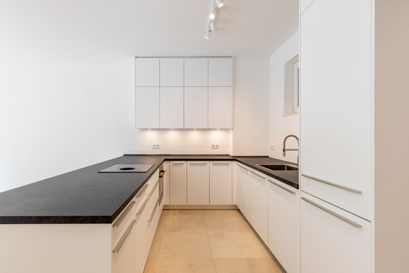 Hochwertige Einbauküche