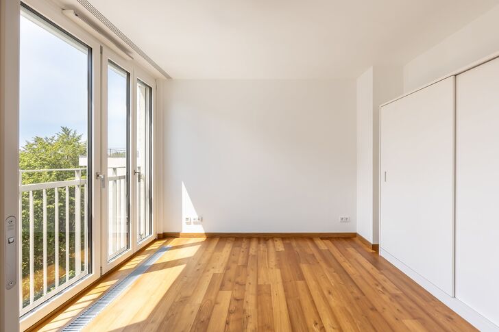 Große Fensterfronten bieten Lichtfülle