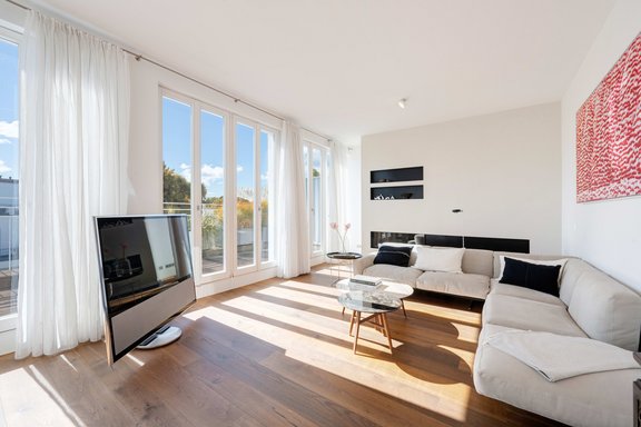 Ethanolkamin und Eichendielen