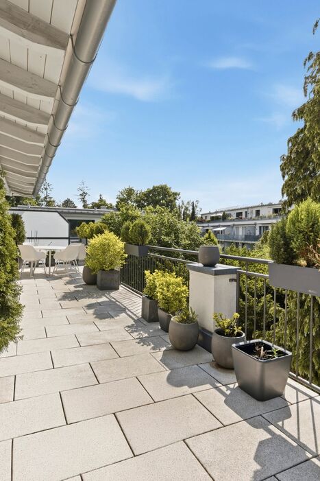Charmante 3-Zimmer-Wohnung mit großzügiger Dachterrasse