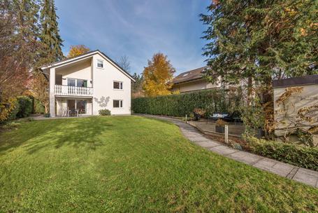 Perfect for families: home in a green location with a garden and plenty of space to spread out