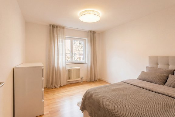 Schlafzimmer (virtuell möbliert)