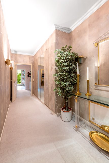 Flur mit Garderobenschrank