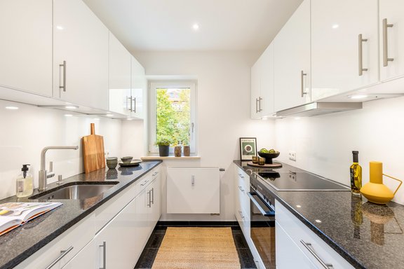 High quality equipped kitchen