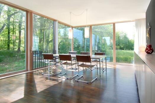 Dining room with floor to ceiling glazing