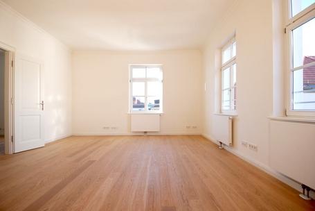 Prinz-Ludwig-Straße - Unit 3: Representative office unit with six offices and two balconies