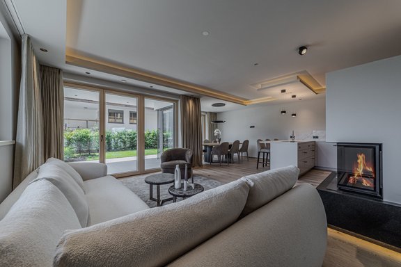 Living/dining area facing the garden