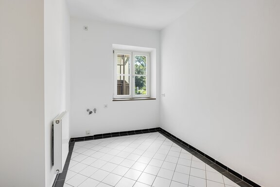 Spacious kitchen-diner