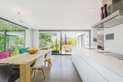 Küche mit Essbereich