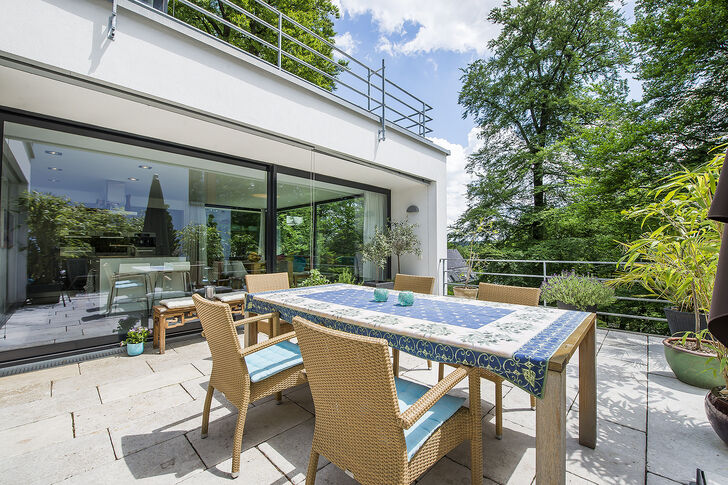 Terrasse mit Gartenzugang