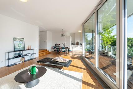 Raffiniert geschnittene 4-Zimmer-Wohnung mit Balkon