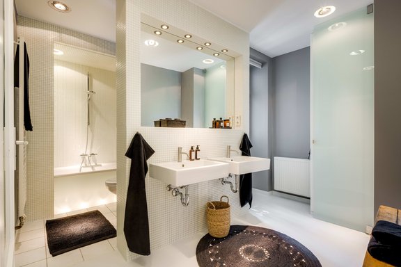 Bad mit Balkonzugang