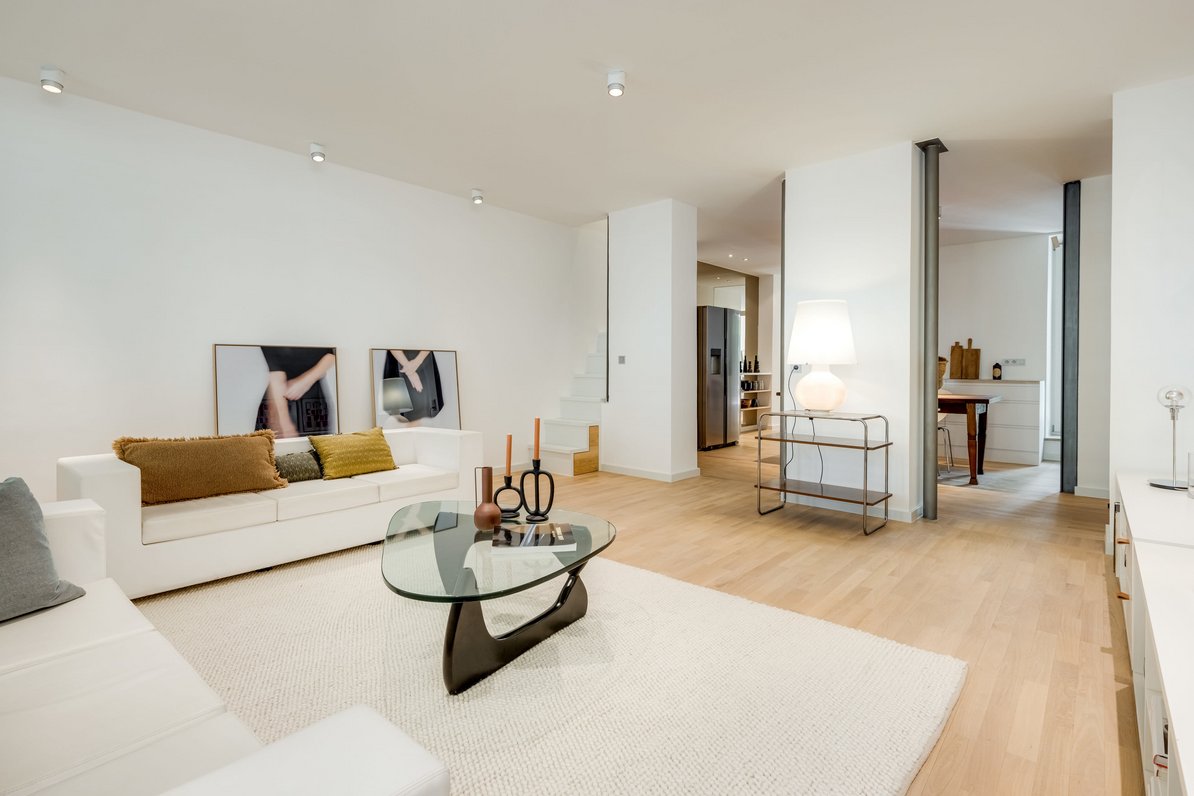Townhouse style apartment