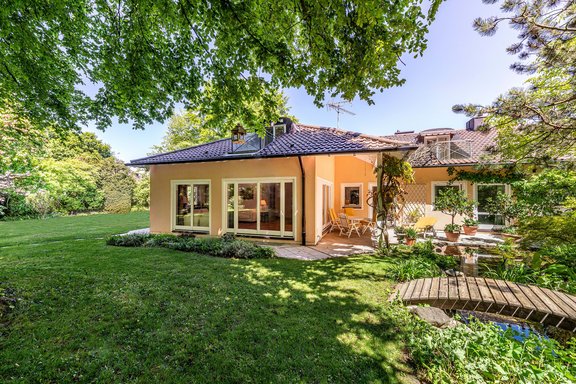 Charmante Villenhälfte