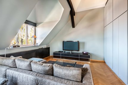 Arbeits- und Fernsehzimmer