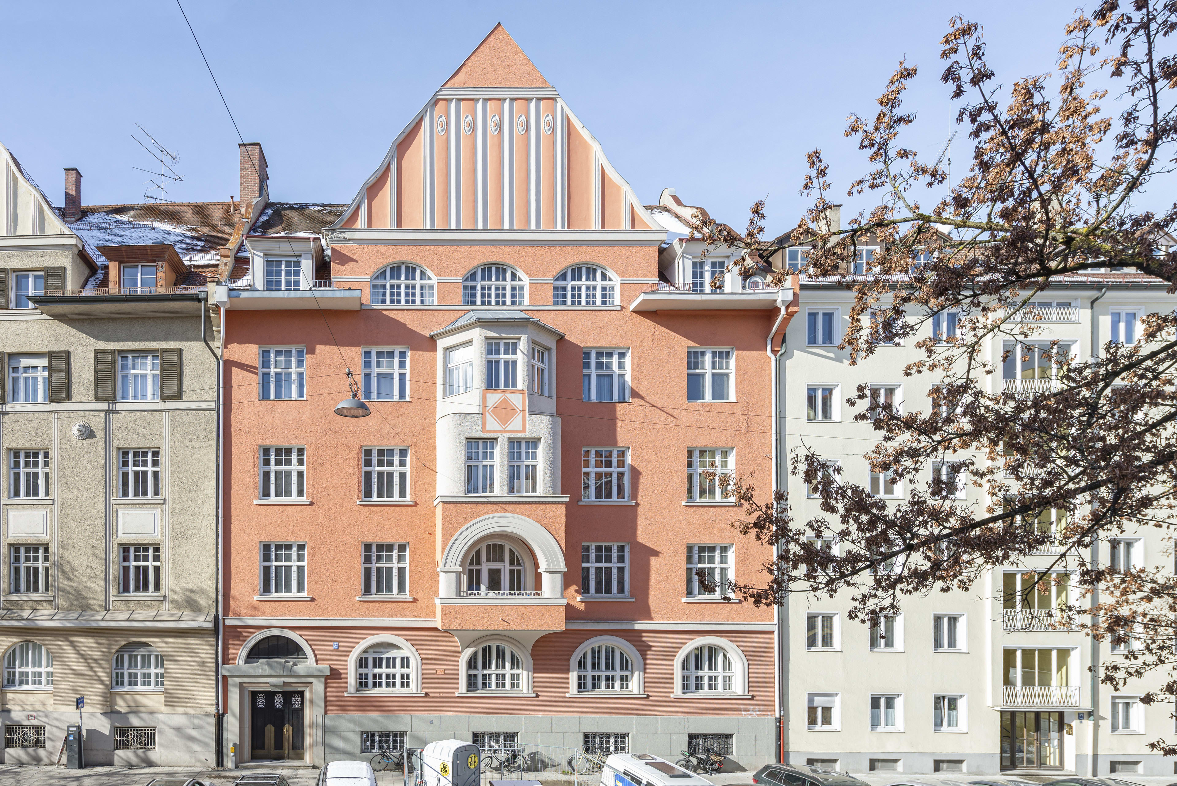 Rarität: Exzellent sanierte, herrschaftliche Jugendstil-Etage über ca