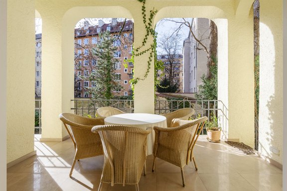 Loggia mit Gartenzugang