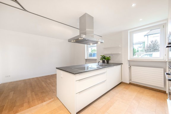 High quality fitted kitchen