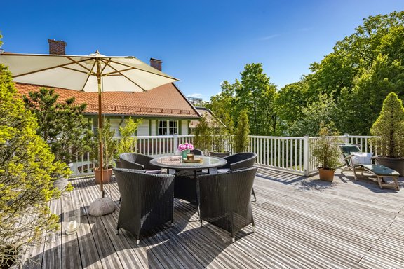 Mögliche Dachterrasse mit Blick ins Grüne