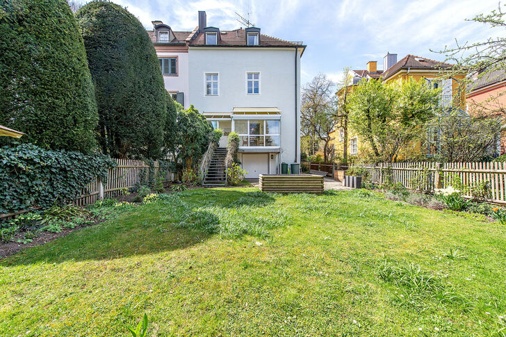 Hausansicht - Garten