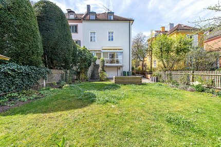 Hausansicht - Garten