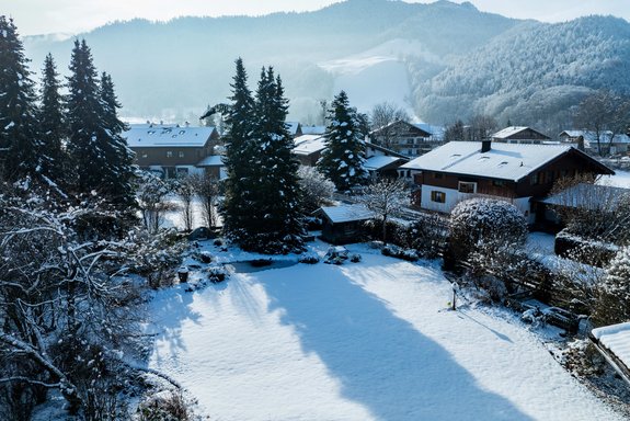 Idyllische Lage mit Bergblick