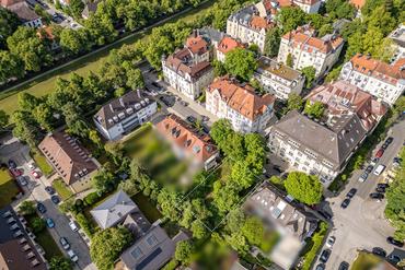 Rarity in the heart of Gern: Building plot of 580 m² for villa or semi-detached house