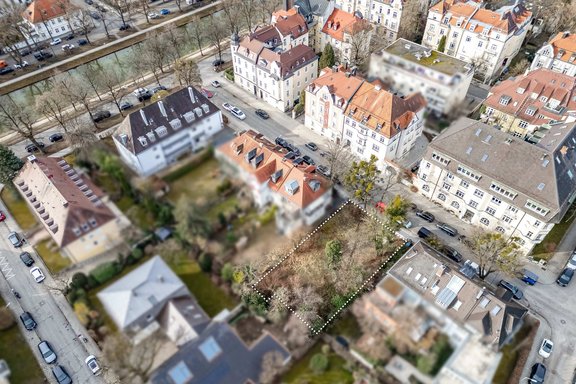 Building in historic Gern
