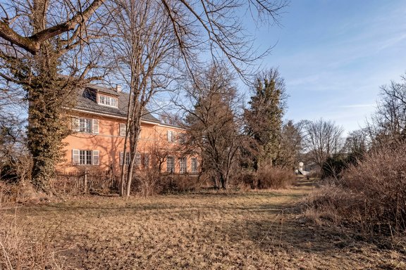 580 m² building plot