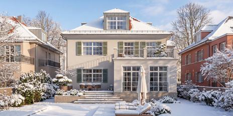 Rarität im Herzen Gern: Baugrundstück von 580 m² für Villa oder Doppelhaus