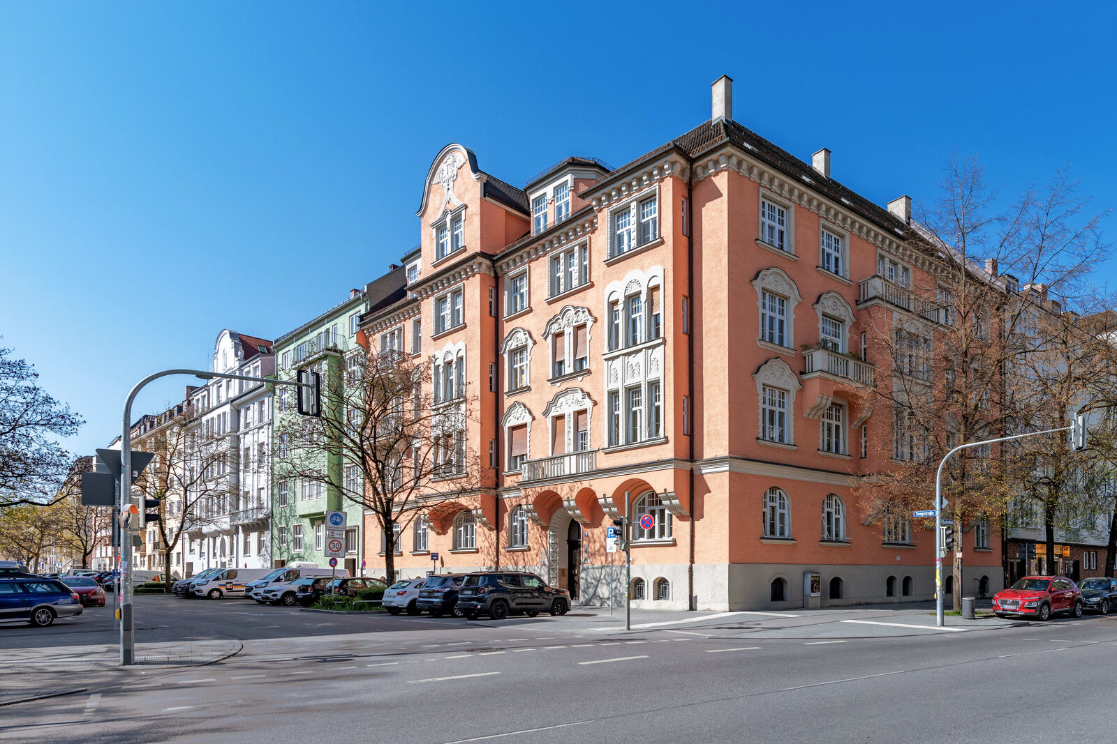 Denkmalgeschütztes Eckgebäude