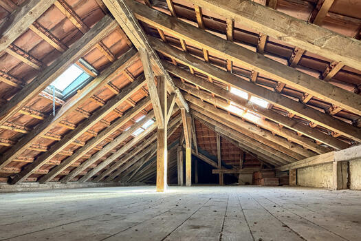 Großer Dachspeicher