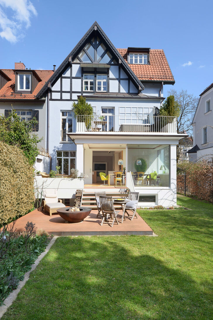 Ansicht mit Fachwerkgiebel