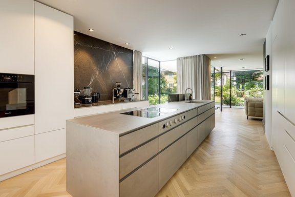 Die Wohnküche wurde detailreich und funktional geplant