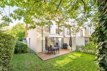 Rarität in Schwabing: Familienfreundliches Stadthaus mit Garten und Dachterrasse