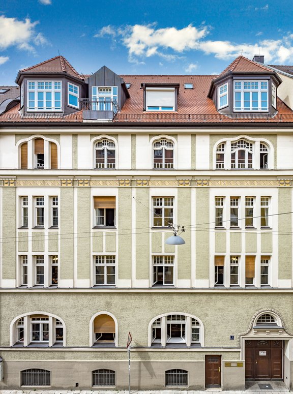 Frontalansicht der Ostfassade