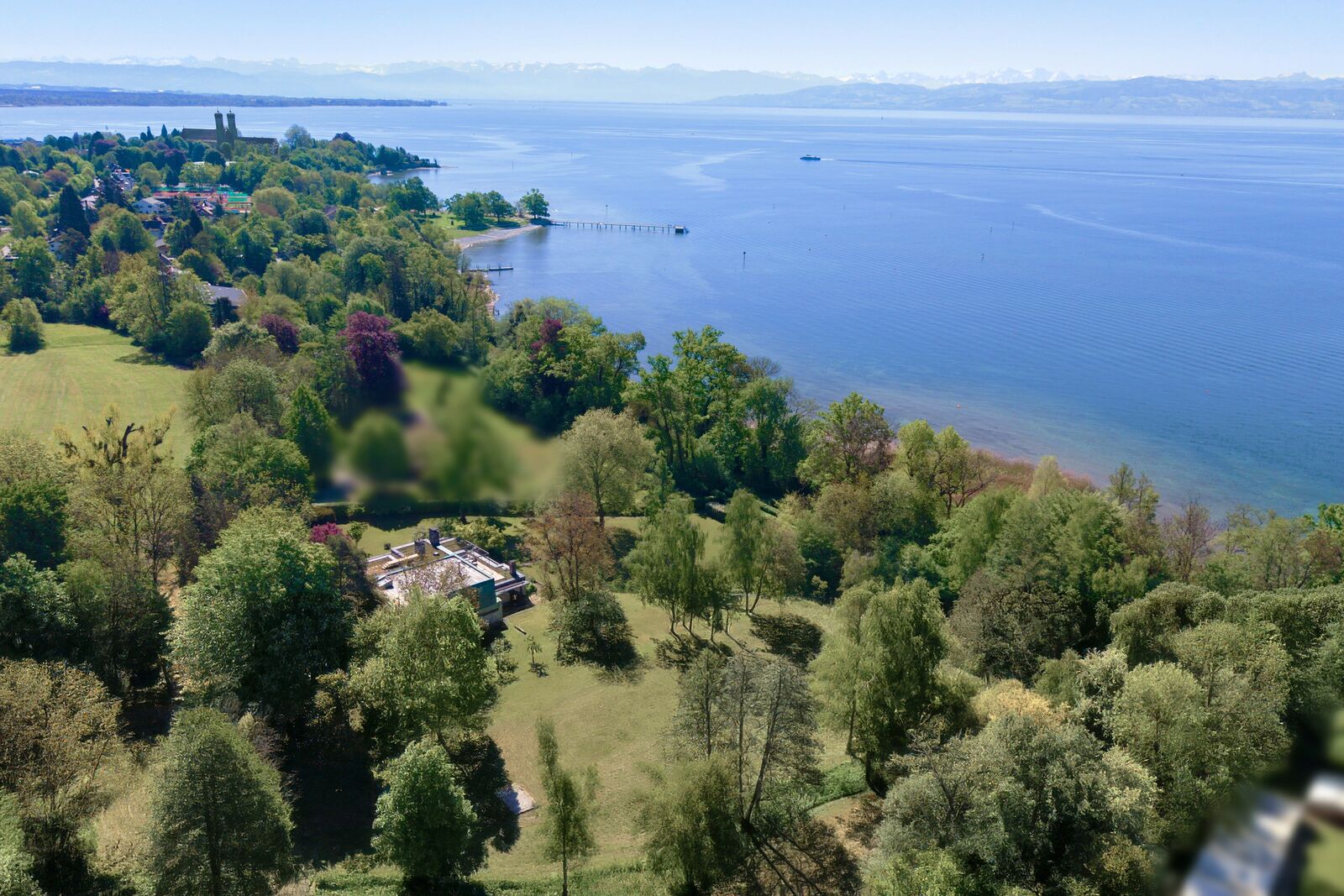A 30,206 m² lot for a park