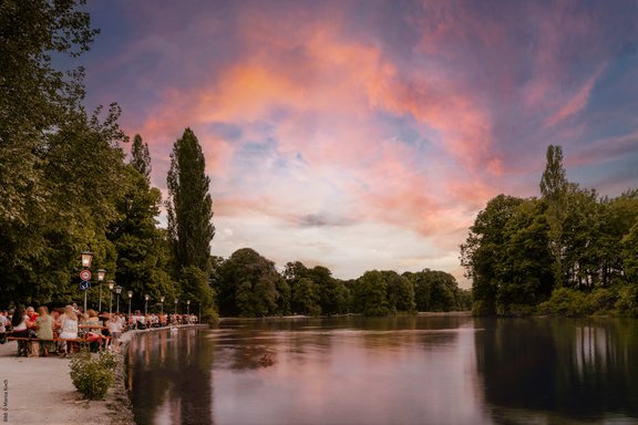 1 km zum Kleinhesseloher See