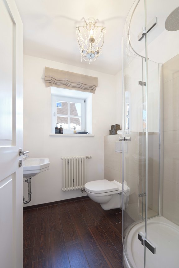 Kinder (Dusch-)Bad im Obergeschoss